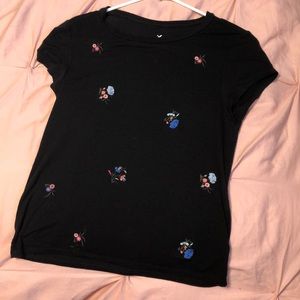 Black with flowers American eagle top